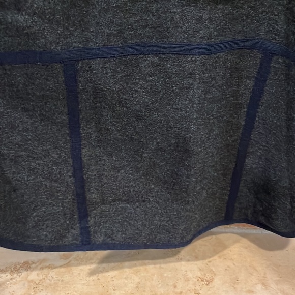 Moth Anthropologie Grey 100% Wool Poncho Hoodie - Picture 6 of 8